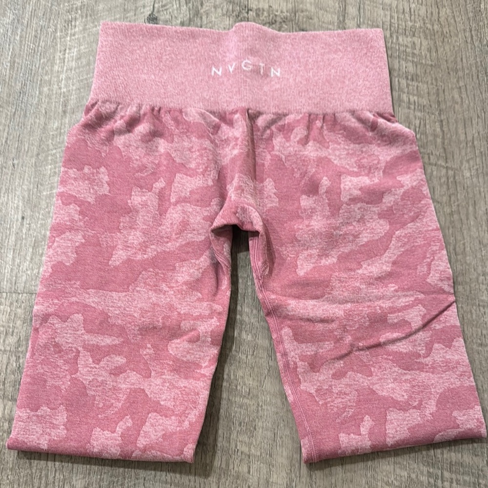 NVGTN Pink Camo Leggings